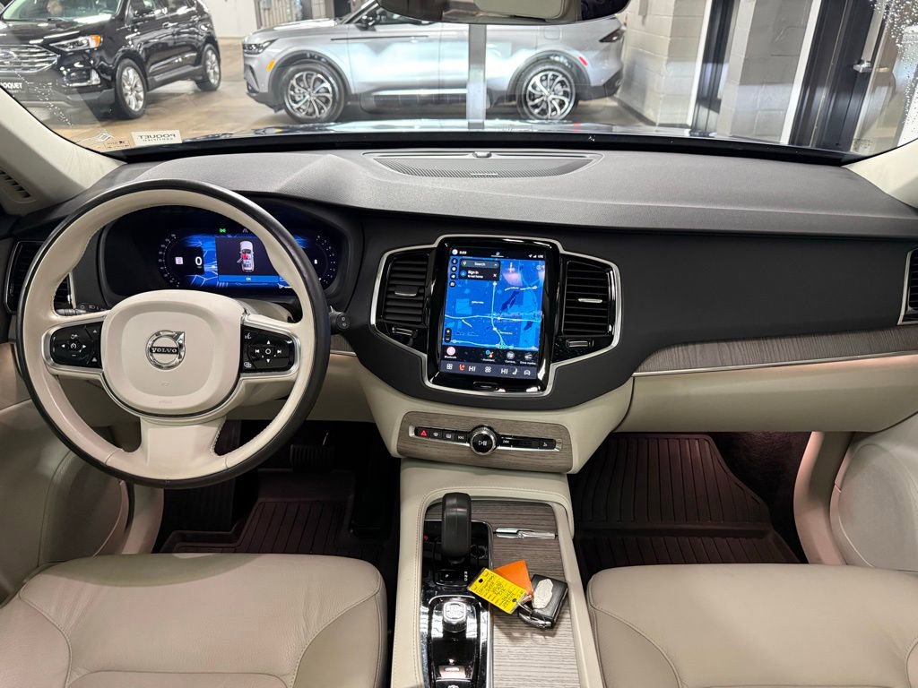 Used 2024 Volvo XC90 B6 Plus w/ Protection Package Premier AWD/4WD image 17