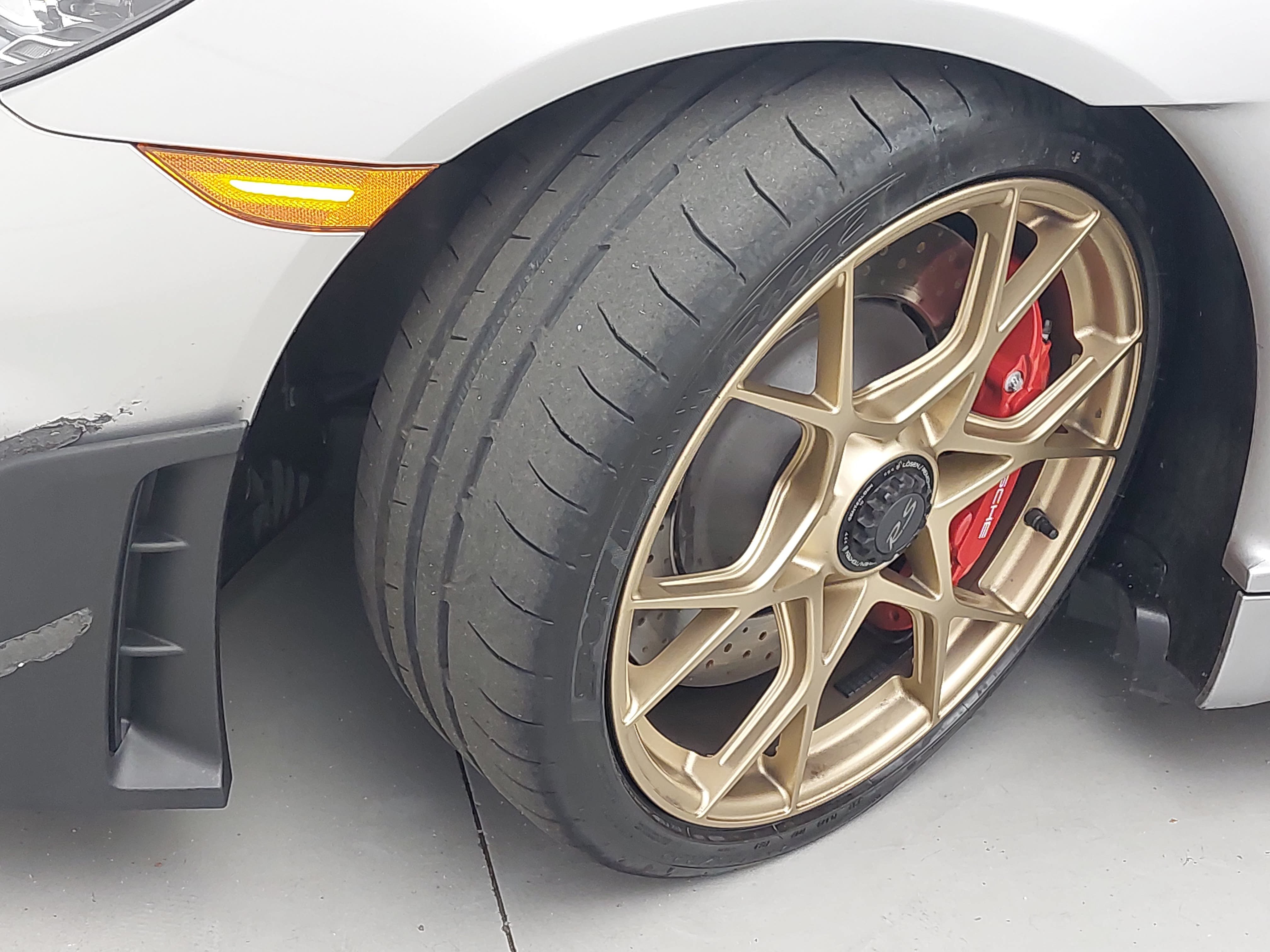 Certified 2025 Porsche 718 Cayman GT4 RS RWD image 30