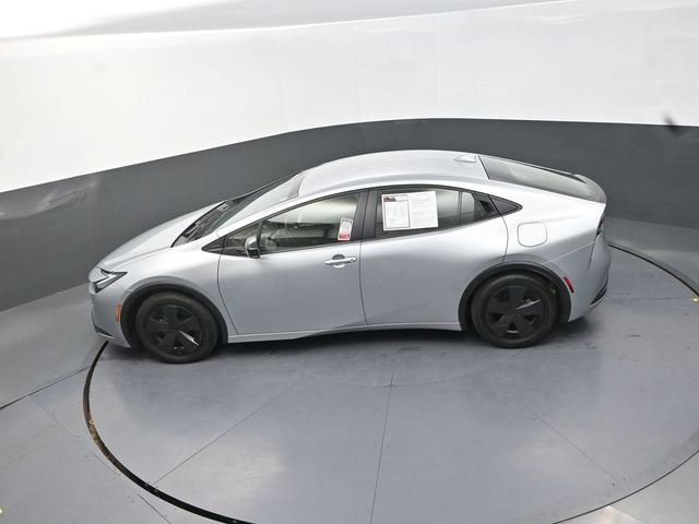 Used 2024 Toyota Prius LE image 14