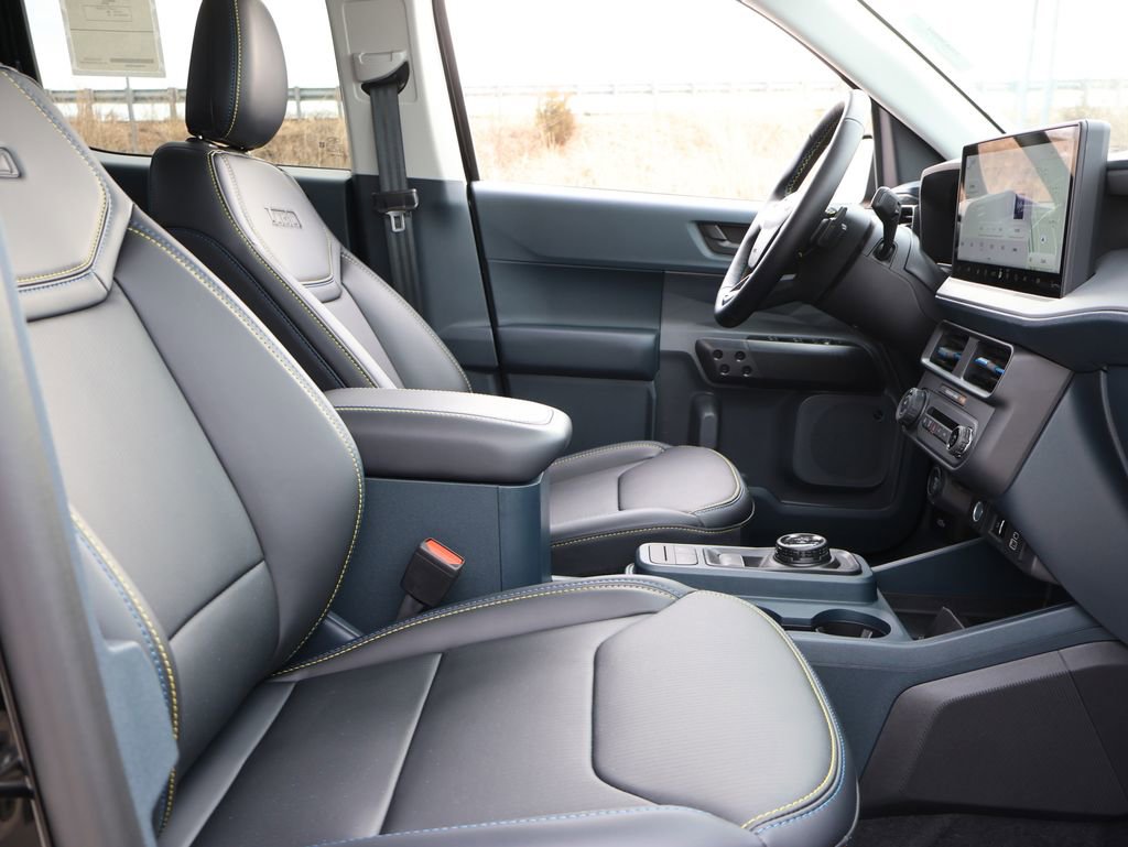 New 2026 Ford Maverick Lobo image 9