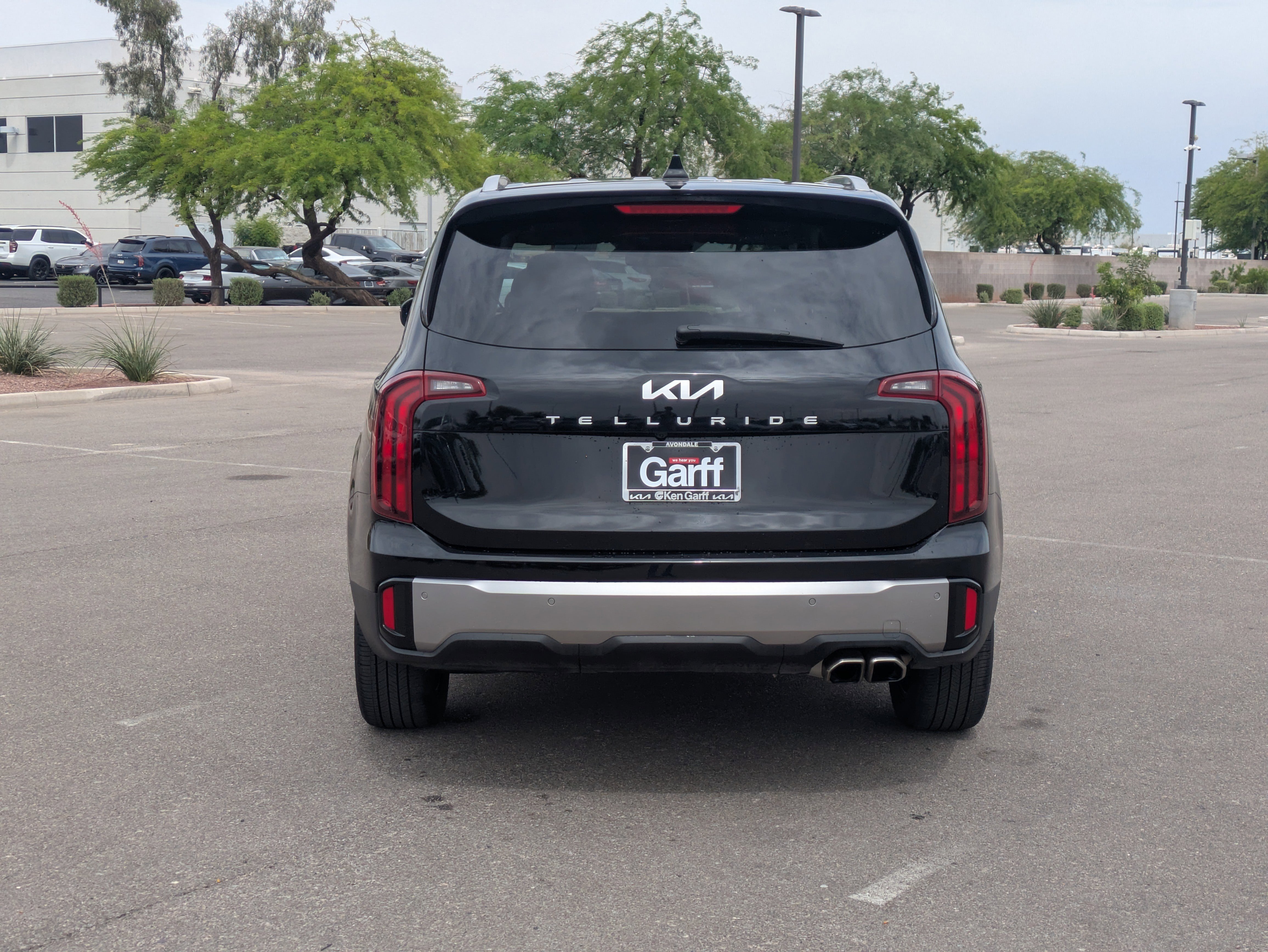 Used 2025 Kia Telluride S FWD image 4