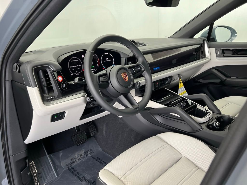 New 2026 Porsche Cayenne E-Hybrid Coupe image 4