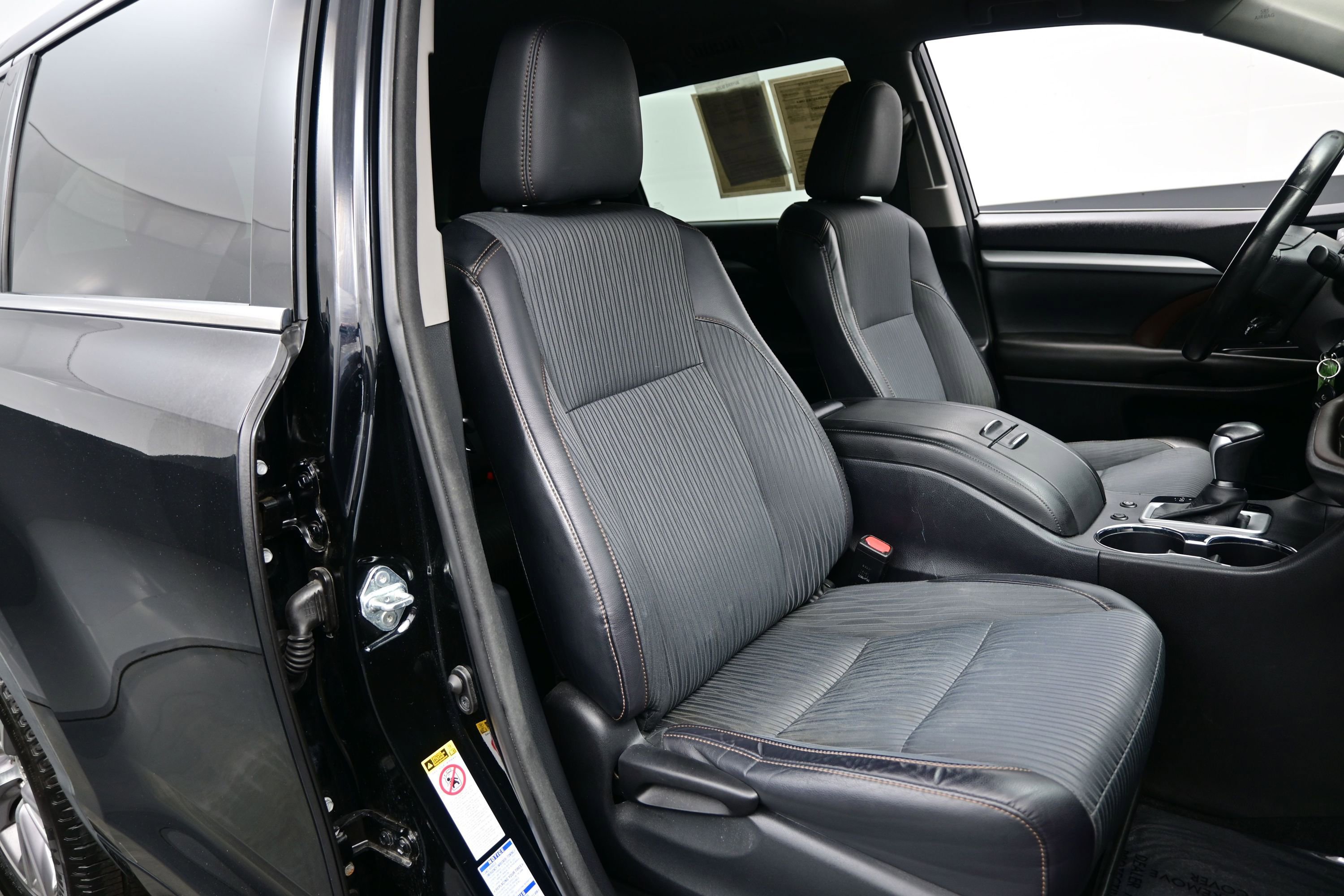 Used 2014 Toyota Highlander Plus AWD/4WD image 13
