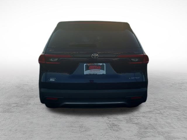 Certified 2024 Toyota Grand Highlander AWD image 6