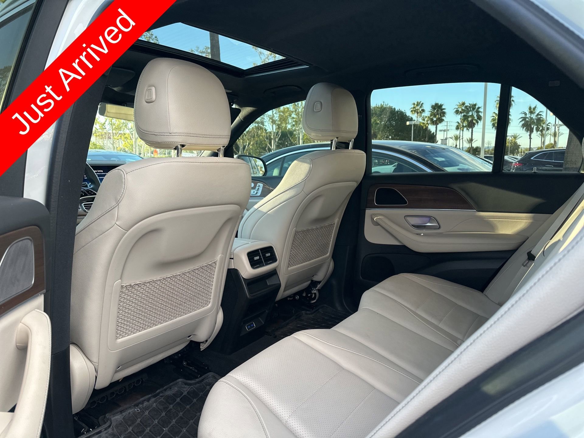 Used 2025 Mercedes-Benz GLE 350 4MATIC image 7