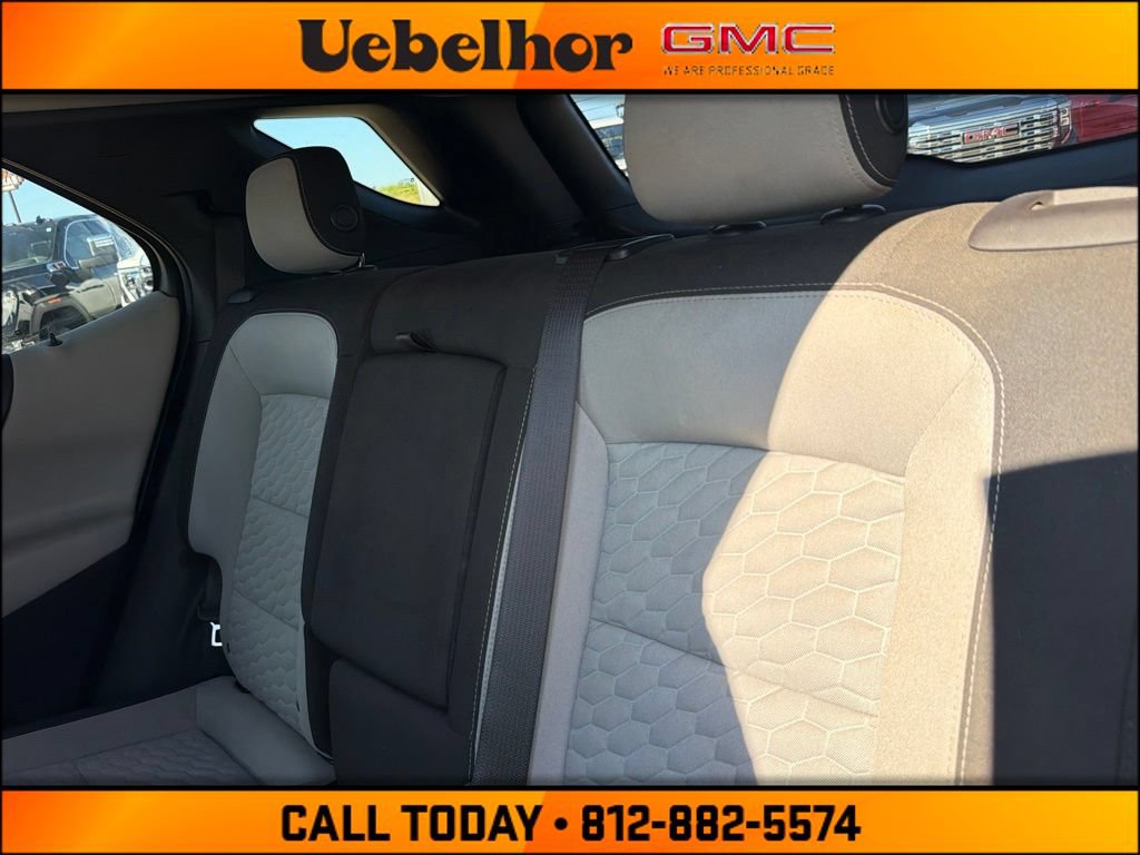 Used 2018 Chevrolet Equinox LT FWD image 17