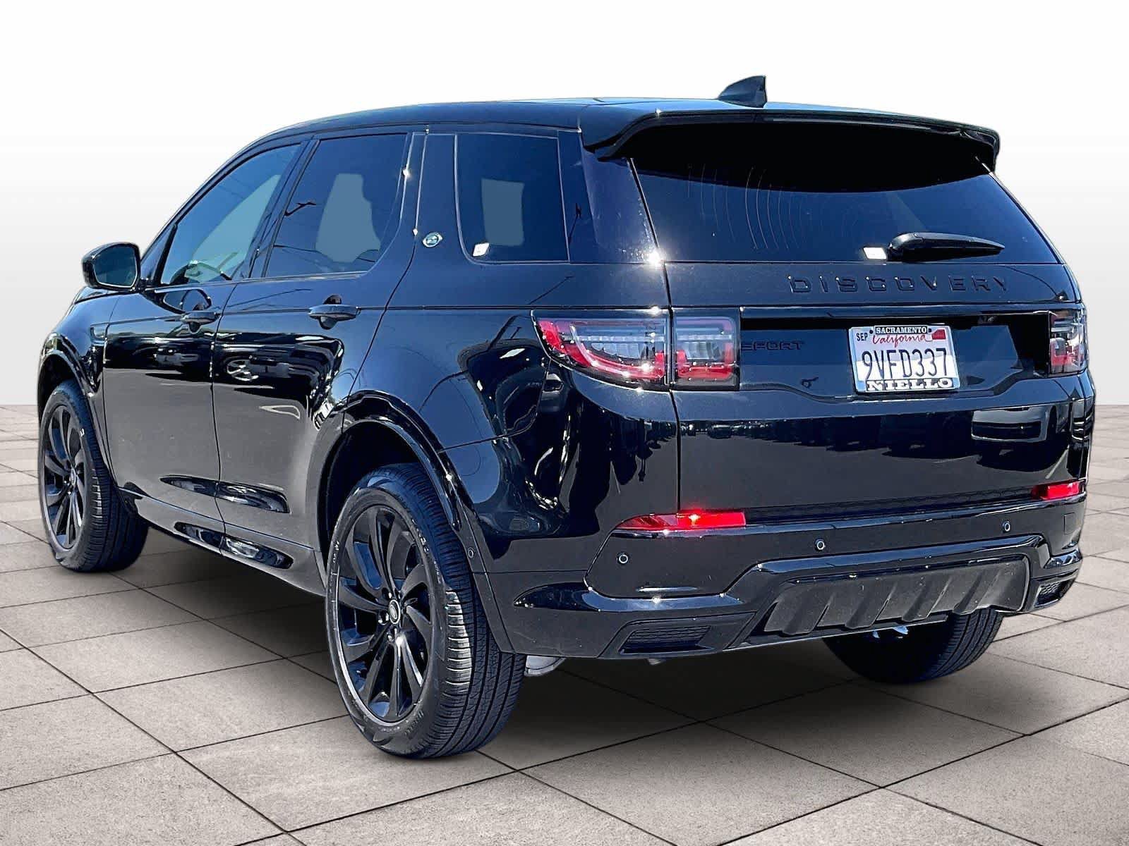 Used 2025 Land Rover Discovery Sport Dynamic SE AWD/4WD image 14