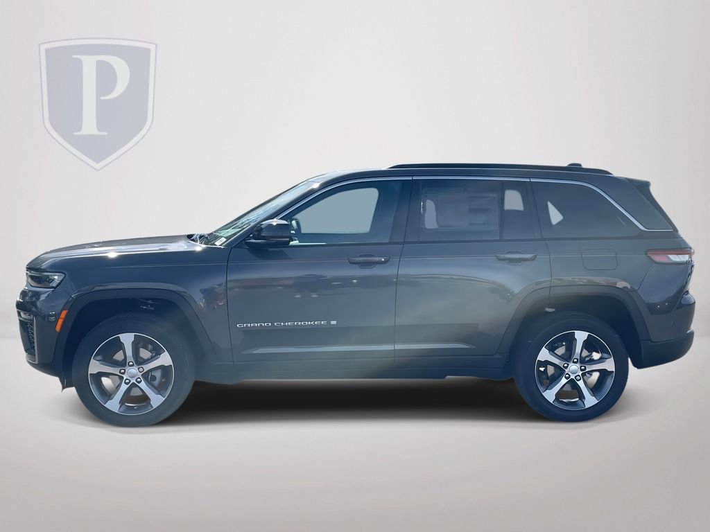 New 2026 Jeep Grand Cherokee Limited w/ Luxury Tech Group II image 5