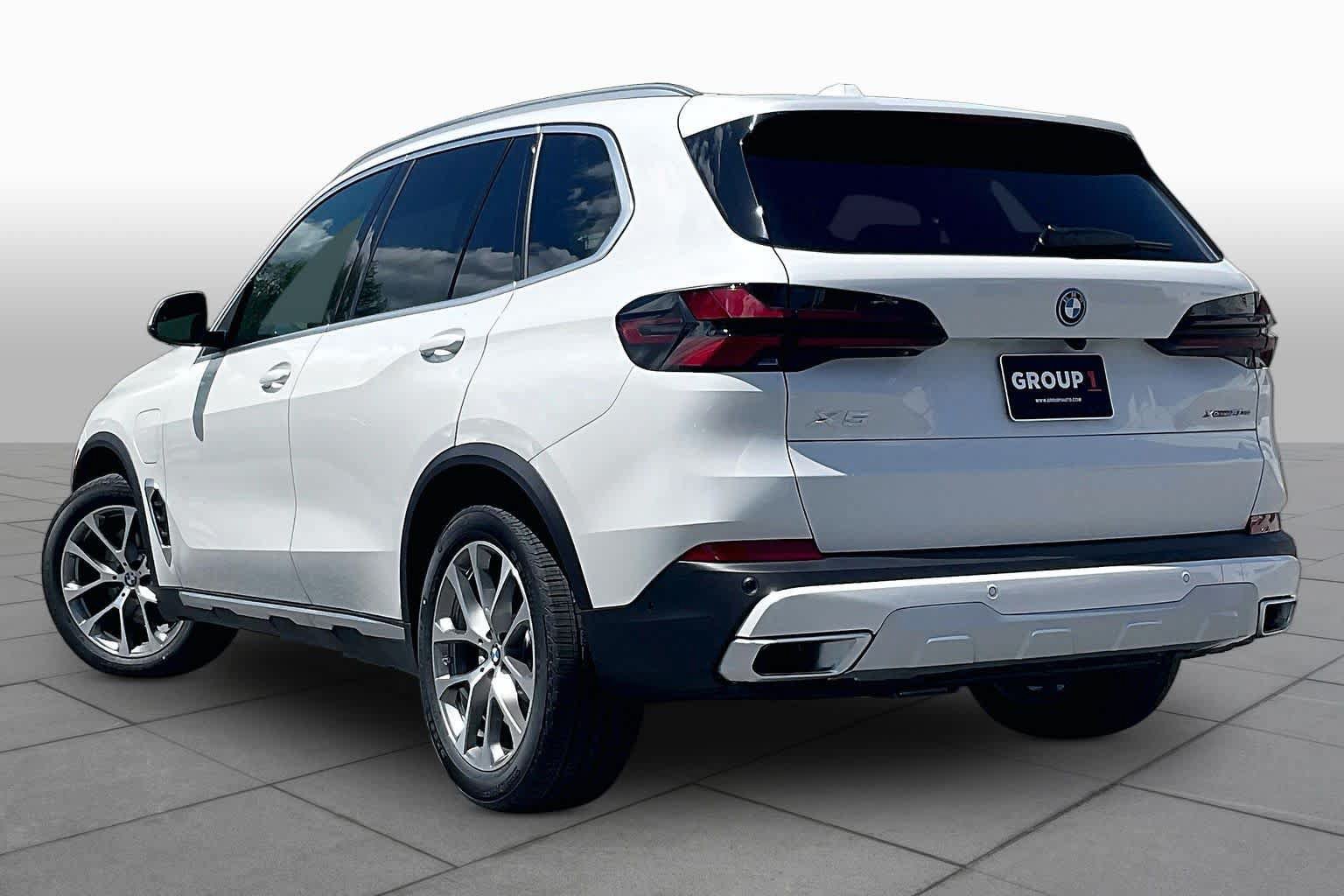 New 2026 BMW X5 xDrive50e AWD/4WD image 12