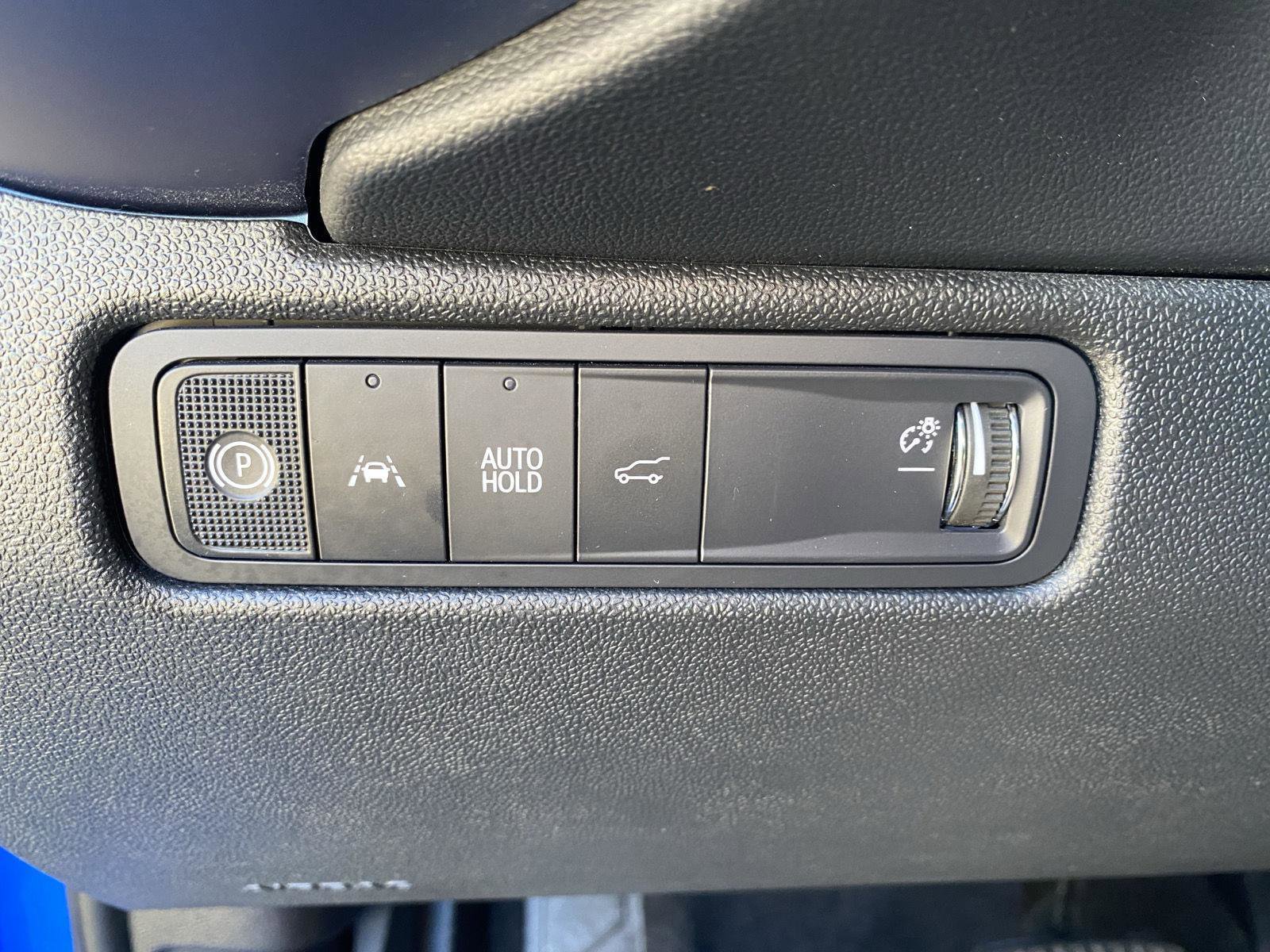 Used 2025 Chevrolet Equinox EV LT w/ Convenience Package image 18