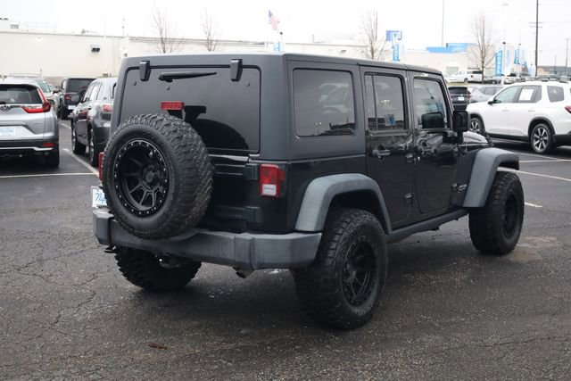 Used 2018 Jeep Wrangler Unlimited Rubicon w/ Connectivity Group AWD/4WD image 4