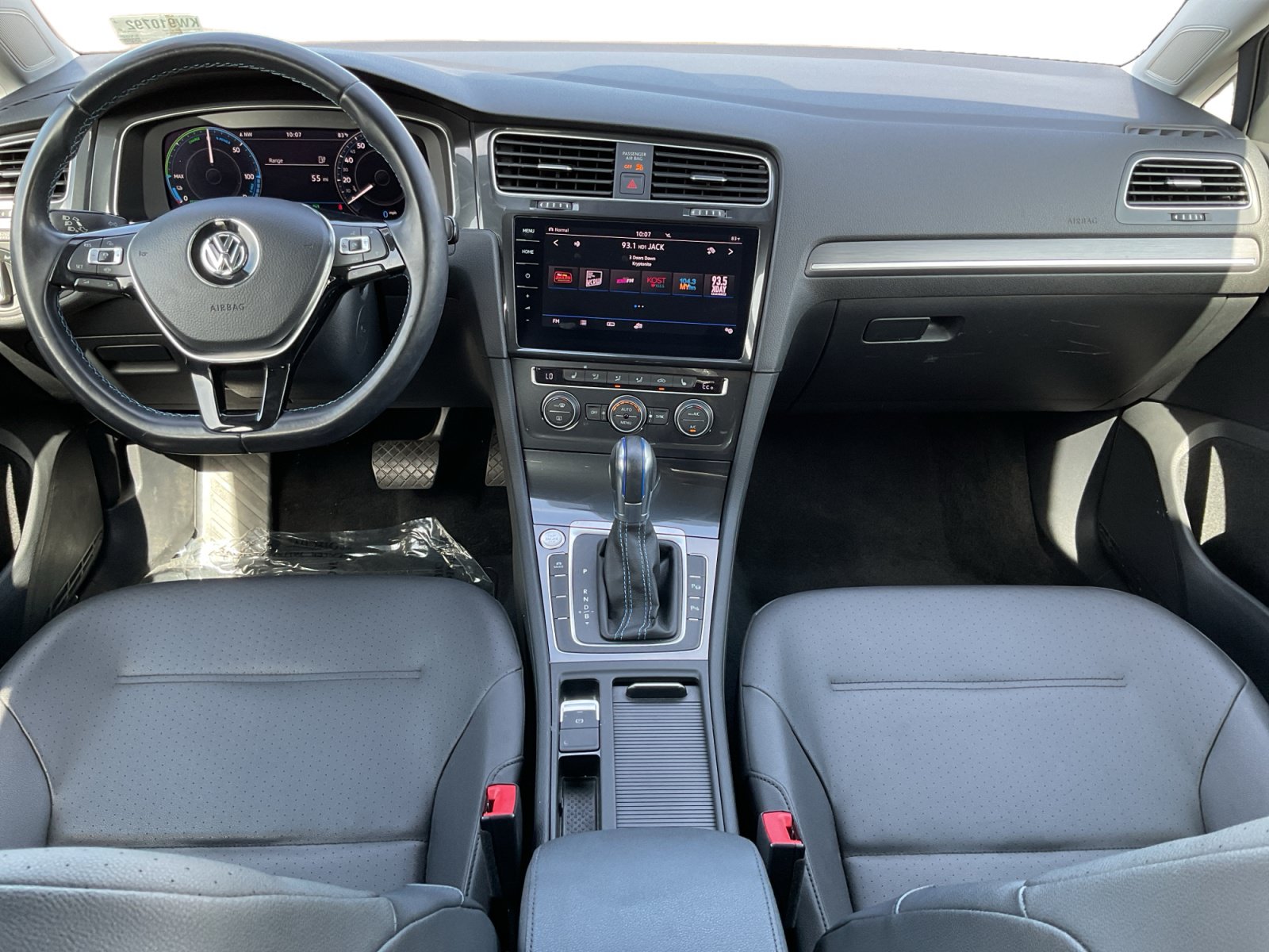 Used 2019 Volkswagen e-Golf SEL Premium FWD image 10