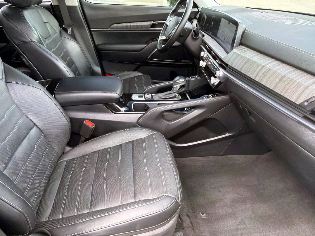 Used 2023 Kia Telluride SX Prestige AWD/4WD image 11