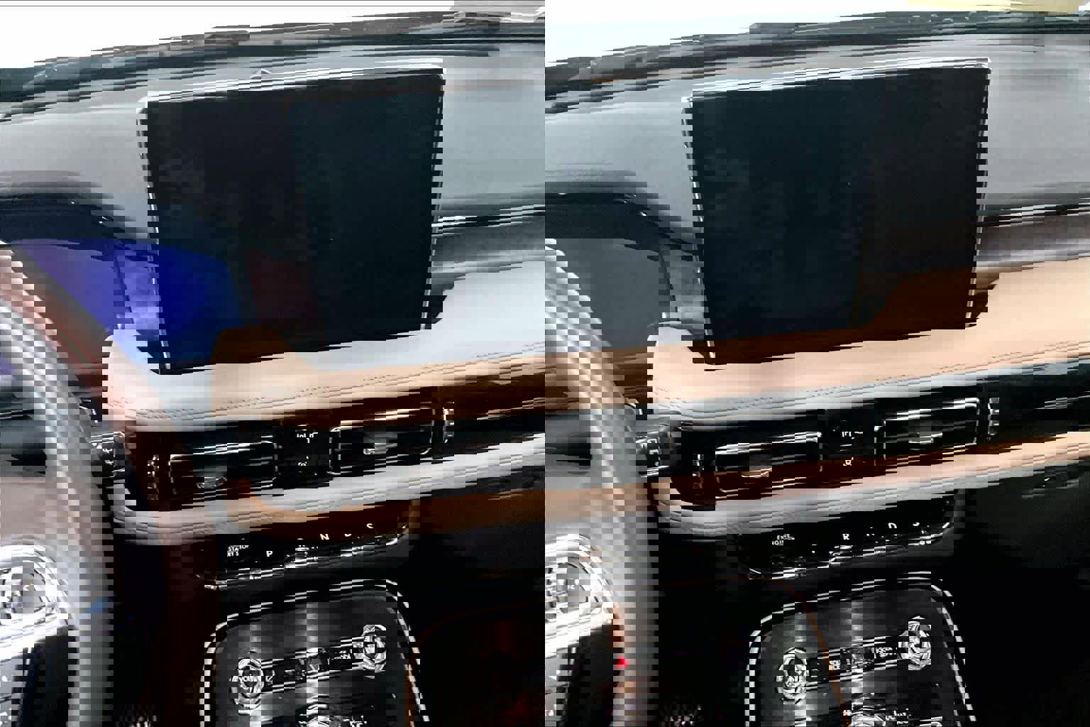 Used 2022 Lincoln Nautilus Reserve w/ Equipment Group 201A image 7