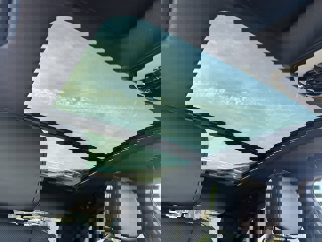 Used 2024 Porsche Macan image 7