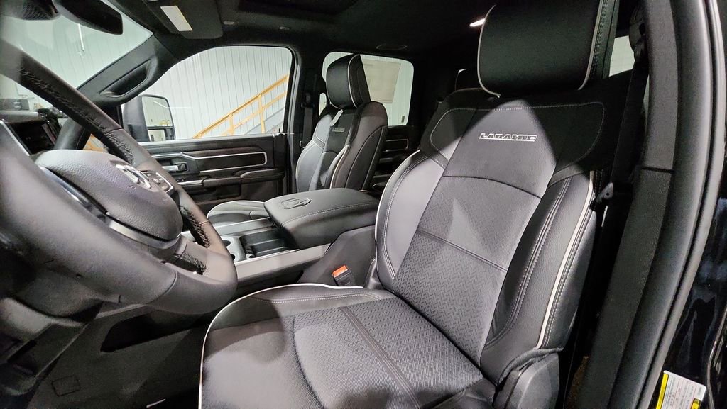 New 2026 RAM 2500 Laramie w/ Night Edition image 15