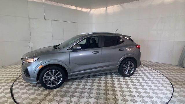 Used 2023 Buick Encore GX Select w/ Experience Buick Package FWD image 5