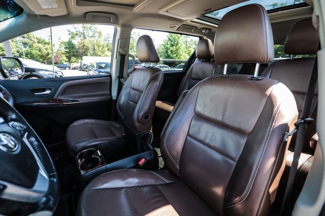 Used 2016 Toyota Sienna Limited Premium AWD/4WD image 19