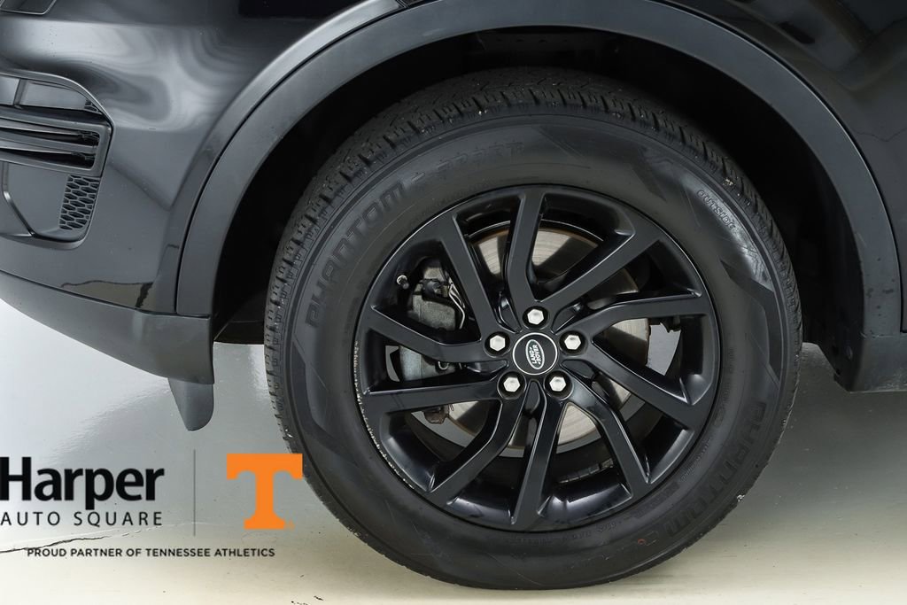 Used 2016 Land Rover Discovery Sport SE image 42