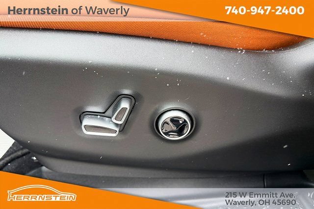New 2026 Chrysler Pacifica Pinnacle FWD image 16