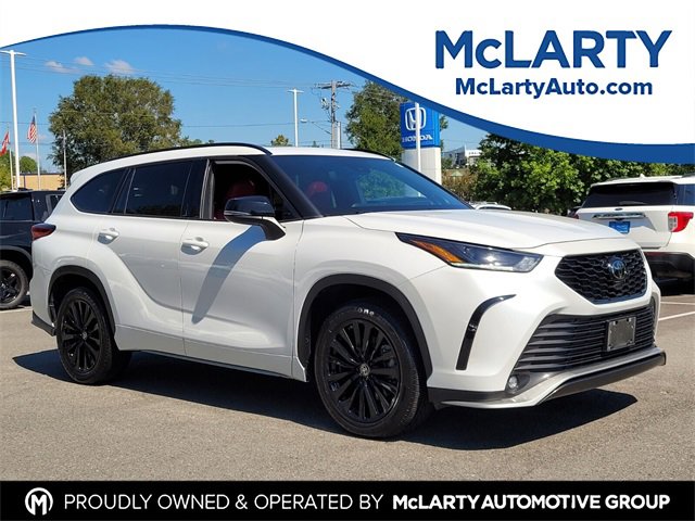 Used 2023 Toyota Highlander XSE