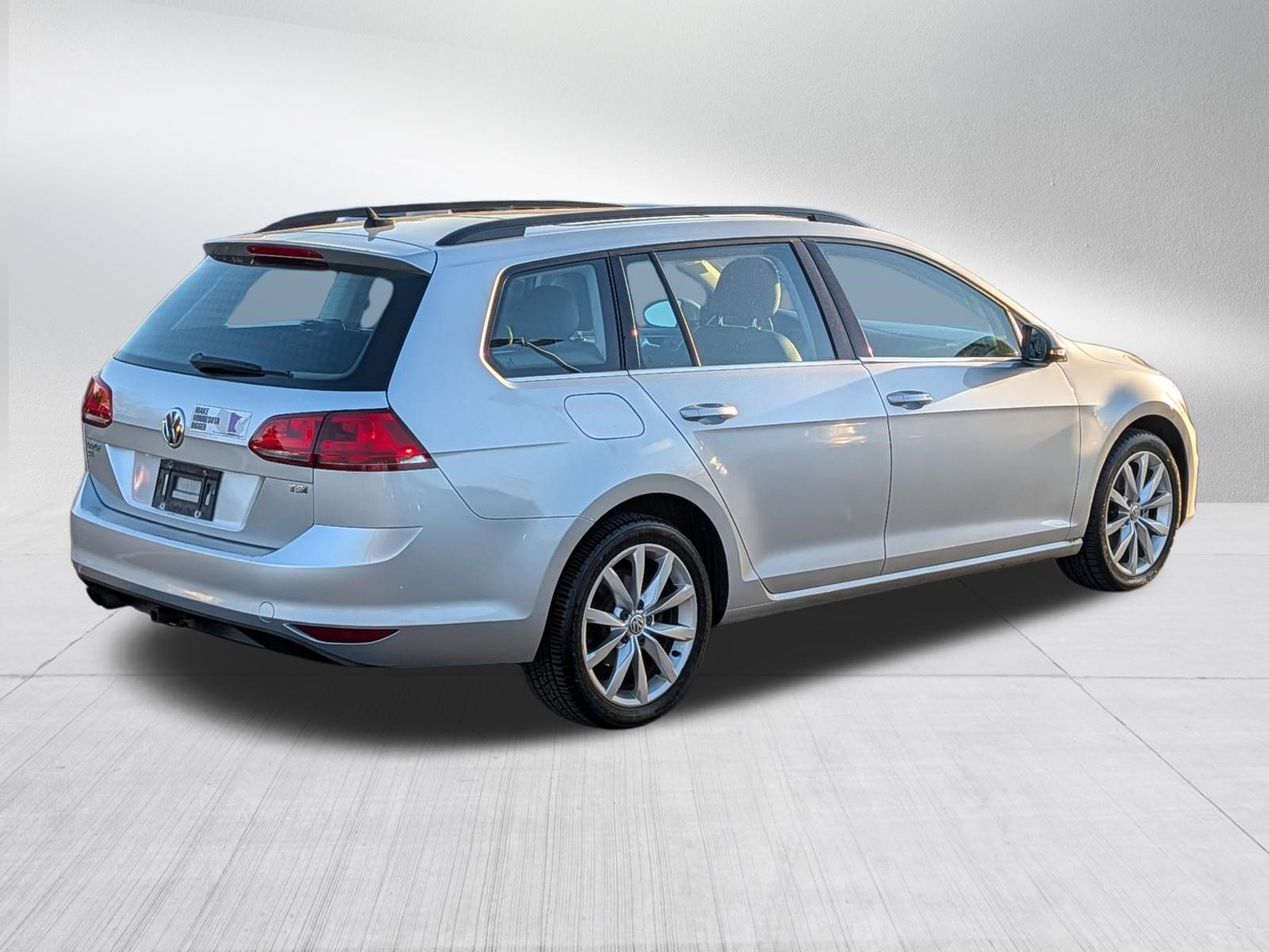 Used 2016 Volkswagen Golf SE FWD image 7