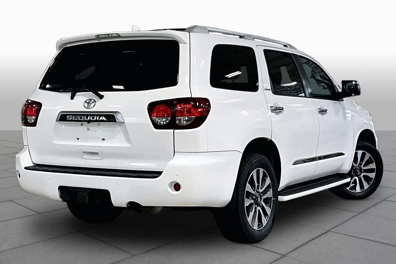 Used 2020 Toyota Sequoia Limited w/ Safety & Convenience Package AWD/4WD image 13