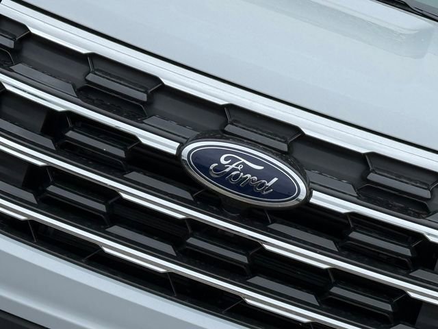 New 2026 Ford Explorer Active image 3