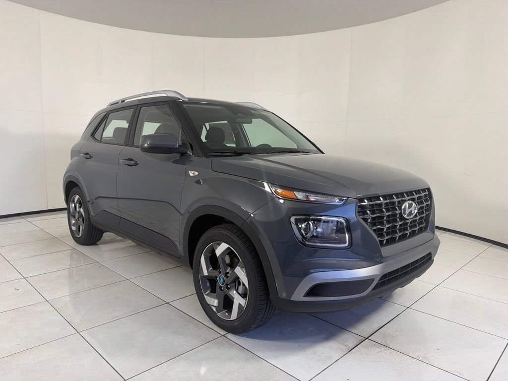 New 2026 Hyundai Venue SEL FWD image 3