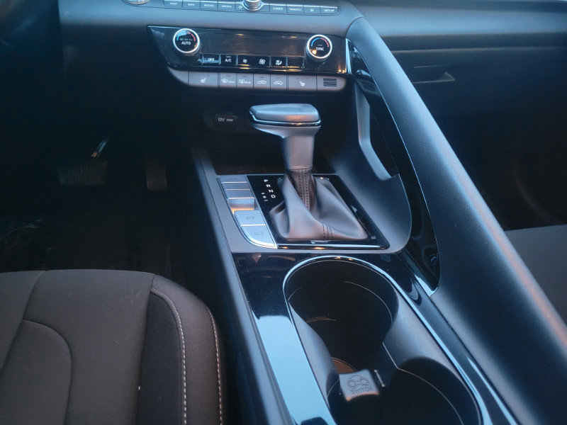 Used 2023 Hyundai Elantra SEL w/ Convenience Package image 33
