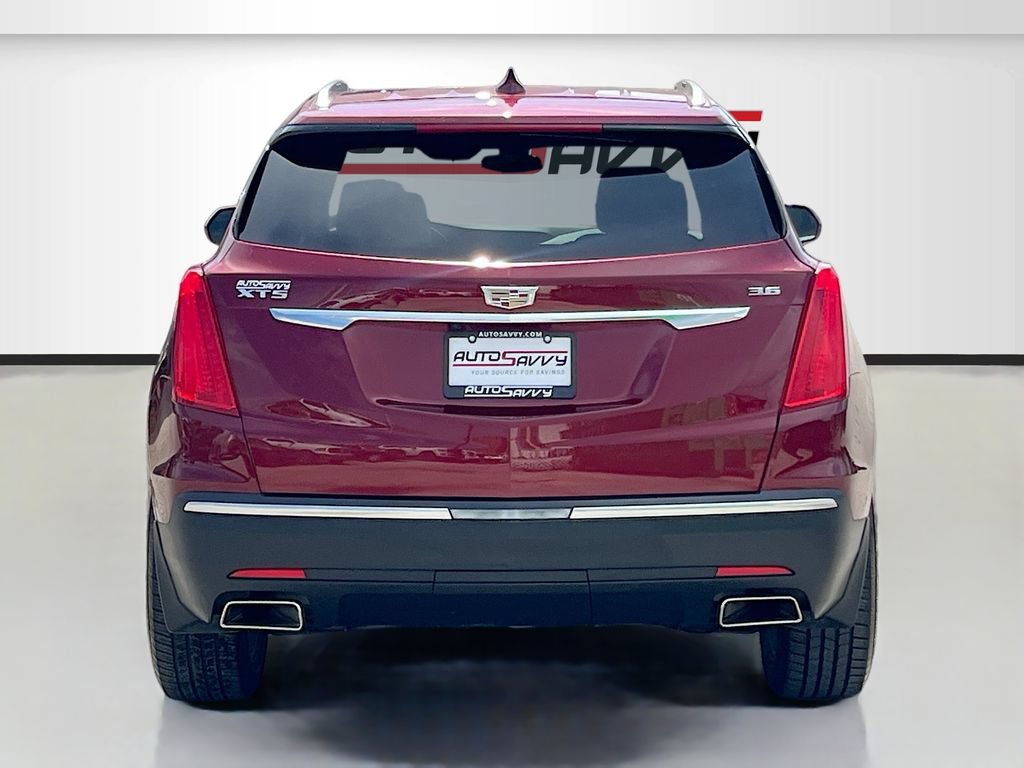 Used 2017 Cadillac XT5 Premium Luxury w/ Driver Assist Package FWD image 6