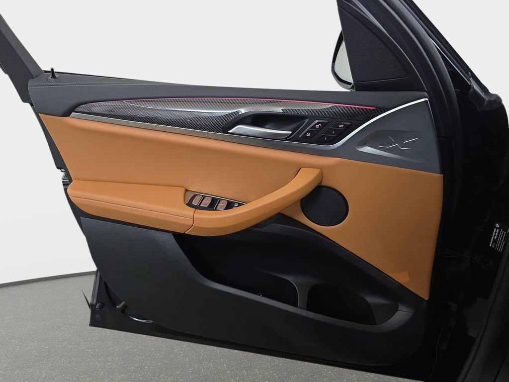 Used 2024 BMW X3 M40i w/ Premium Package image 29