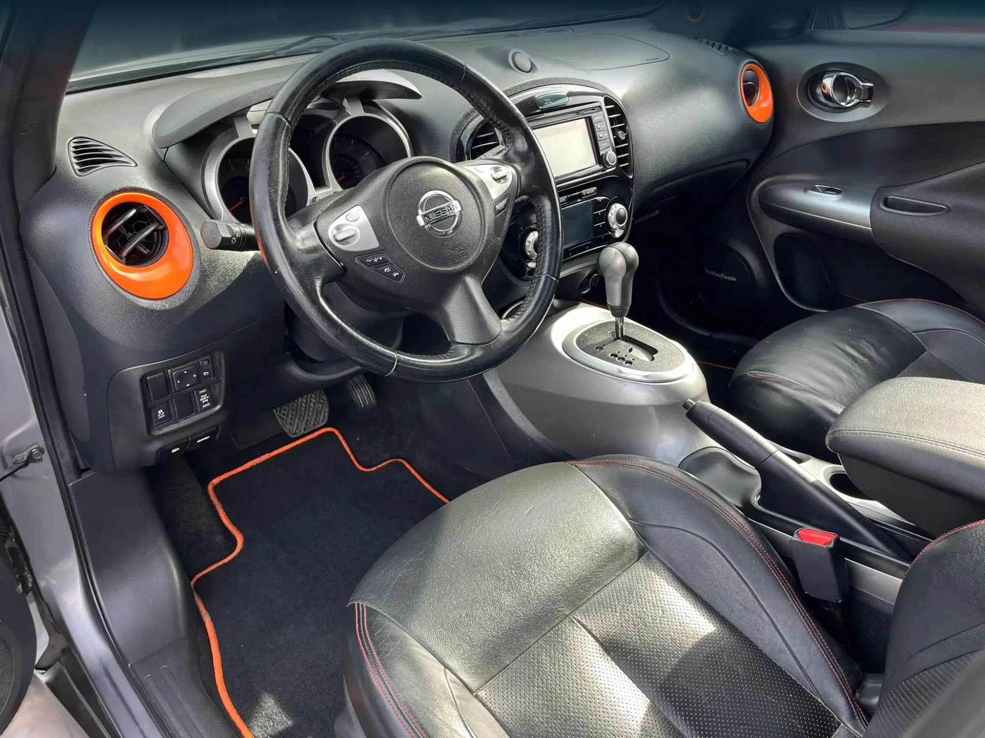 Used 2015 Nissan Juke SL image 7