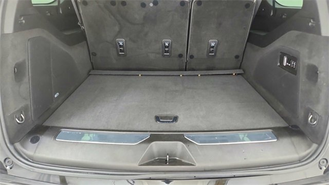 Used 2023 Cadillac Escalade ESV Sport Platinum w/ LPO, ONYX Package image 15
