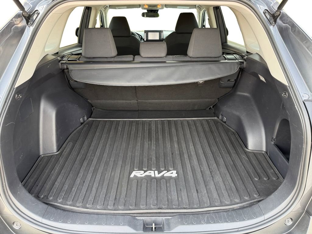 Used 2019 Toyota RAV4 LE w/ All Weather Liner Package AWD/4WD image 21