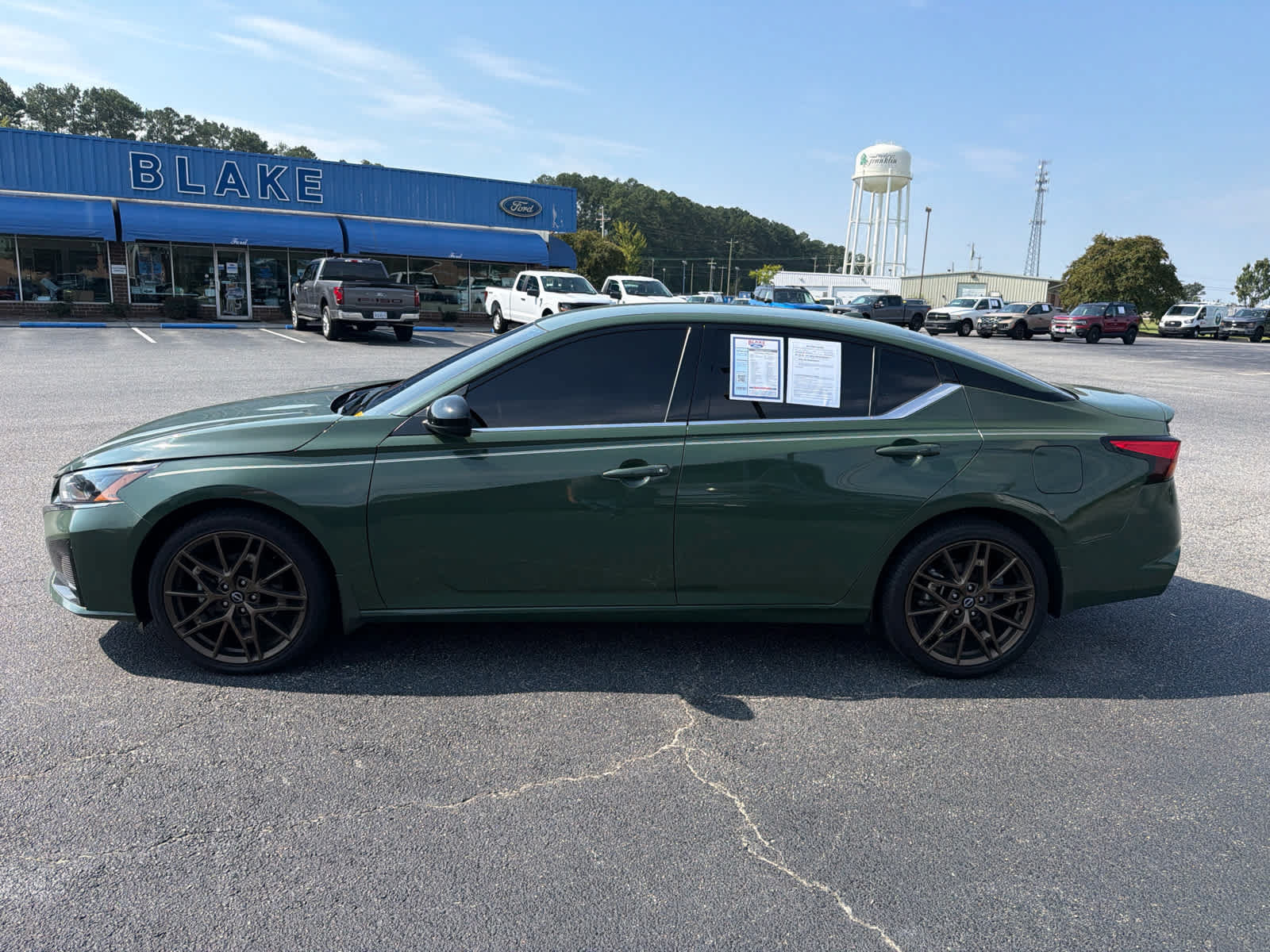 Used 2025 Nissan Altima 2.5 SR AWD/4WD image 6