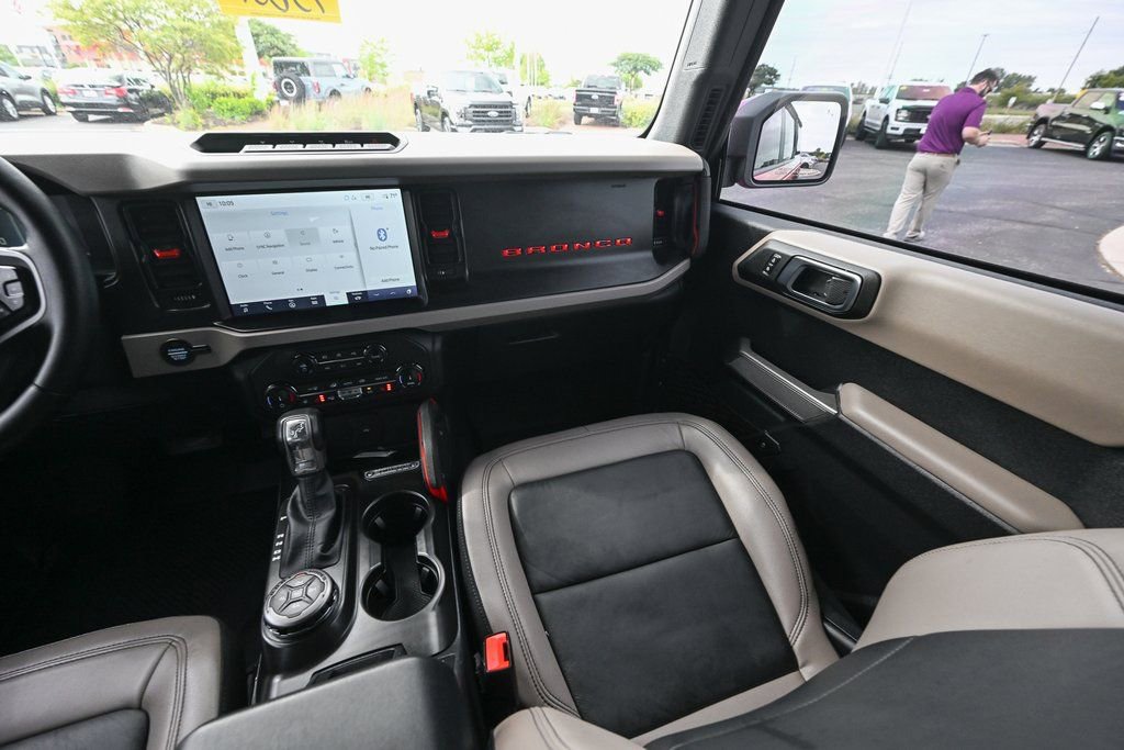 Certified 2022 Ford Bronco Wildtrak image 32