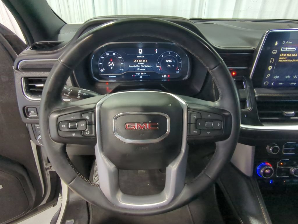 Used 2023 GMC Yukon SLT w/ SLT Premium Package AWD/4WD image 28