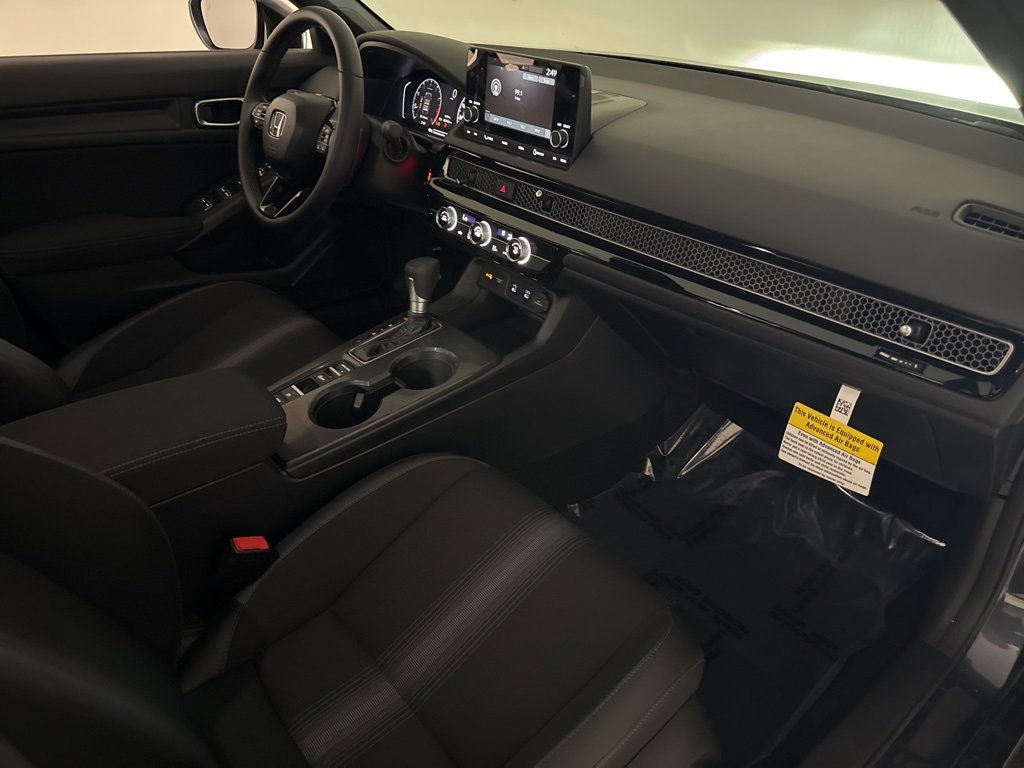 Used 2025 Honda Civic Sport image 38