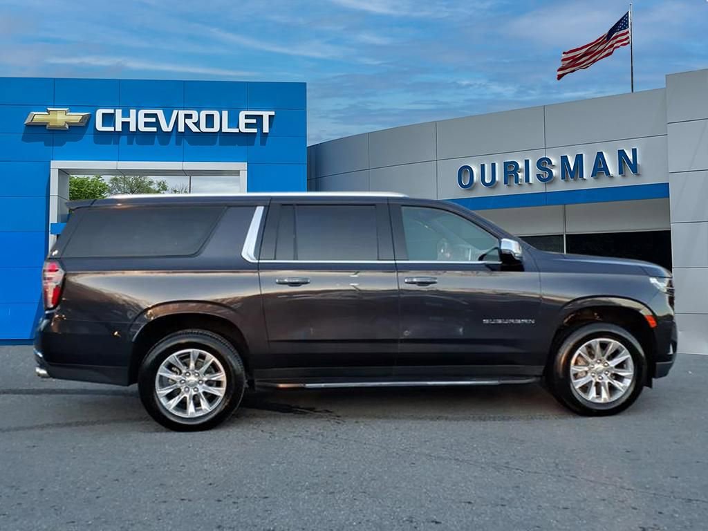 Certified 2023 Chevrolet Suburban Premier image 2