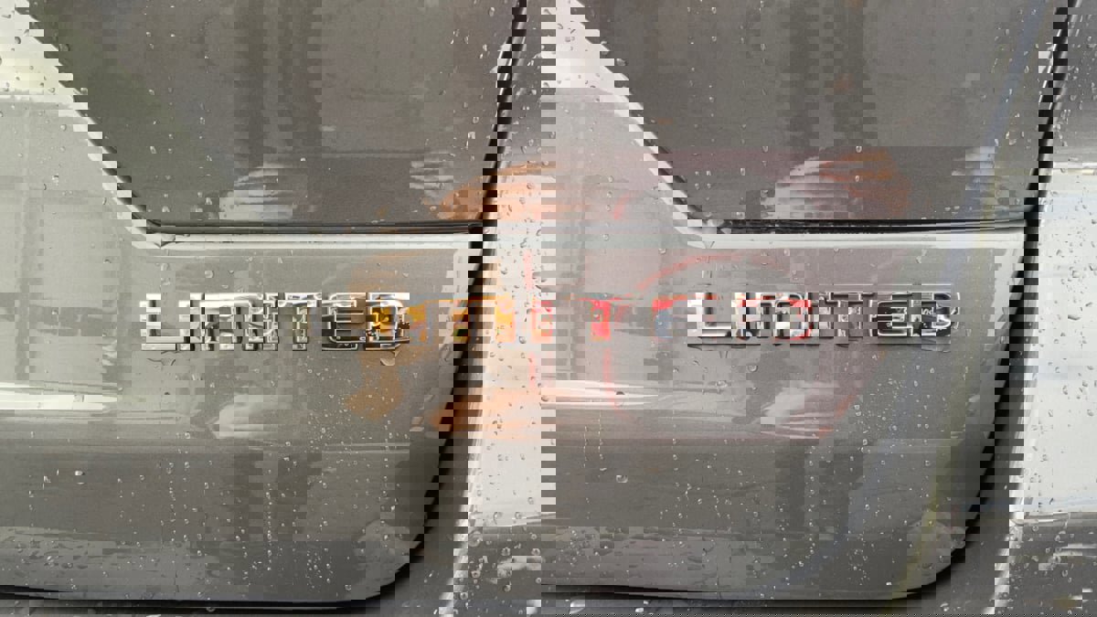 Used 2022 Jeep Grand Cherokee Limited image 24