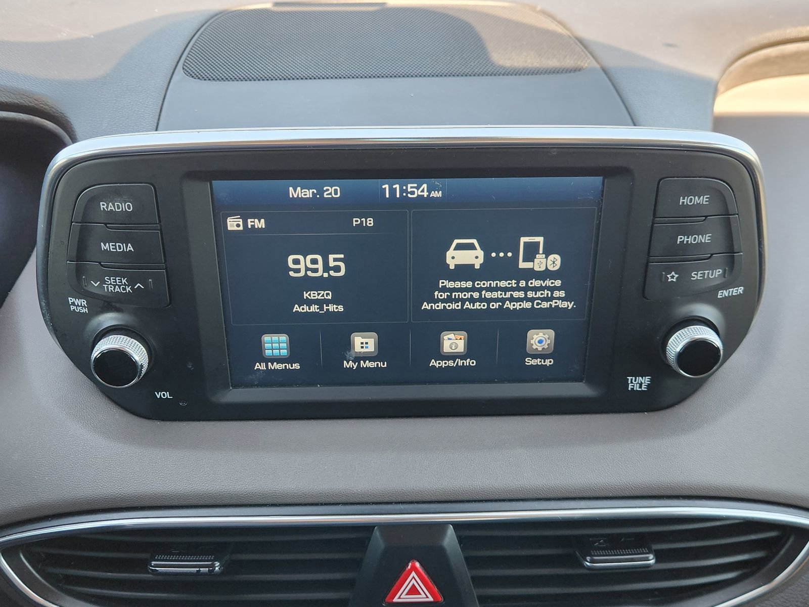 Used 2020 Hyundai Santa Fe SE image 20