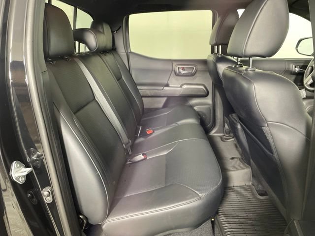 Used 2021 Toyota Tacoma TRD Off-Road w/ TRD Premium Off Road Package AWD/4WD image 25
