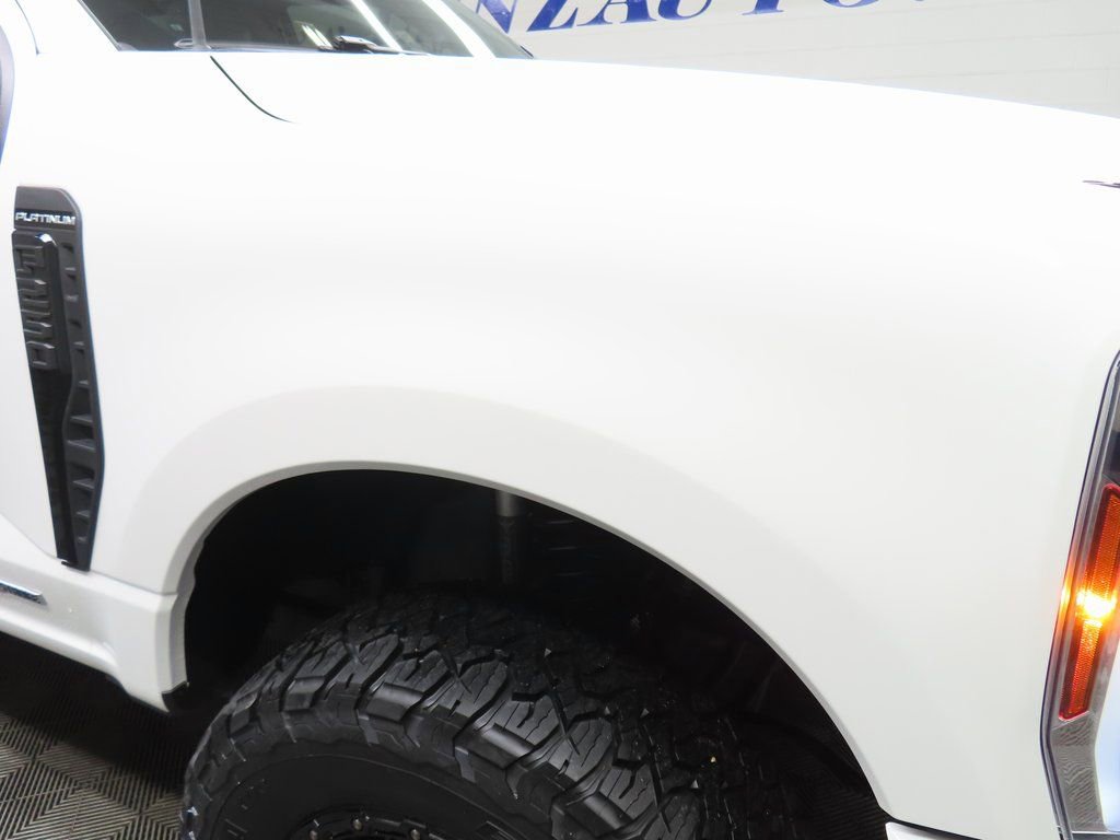 Used 2025 Ford F250 Platinum AWD/4WD image 40