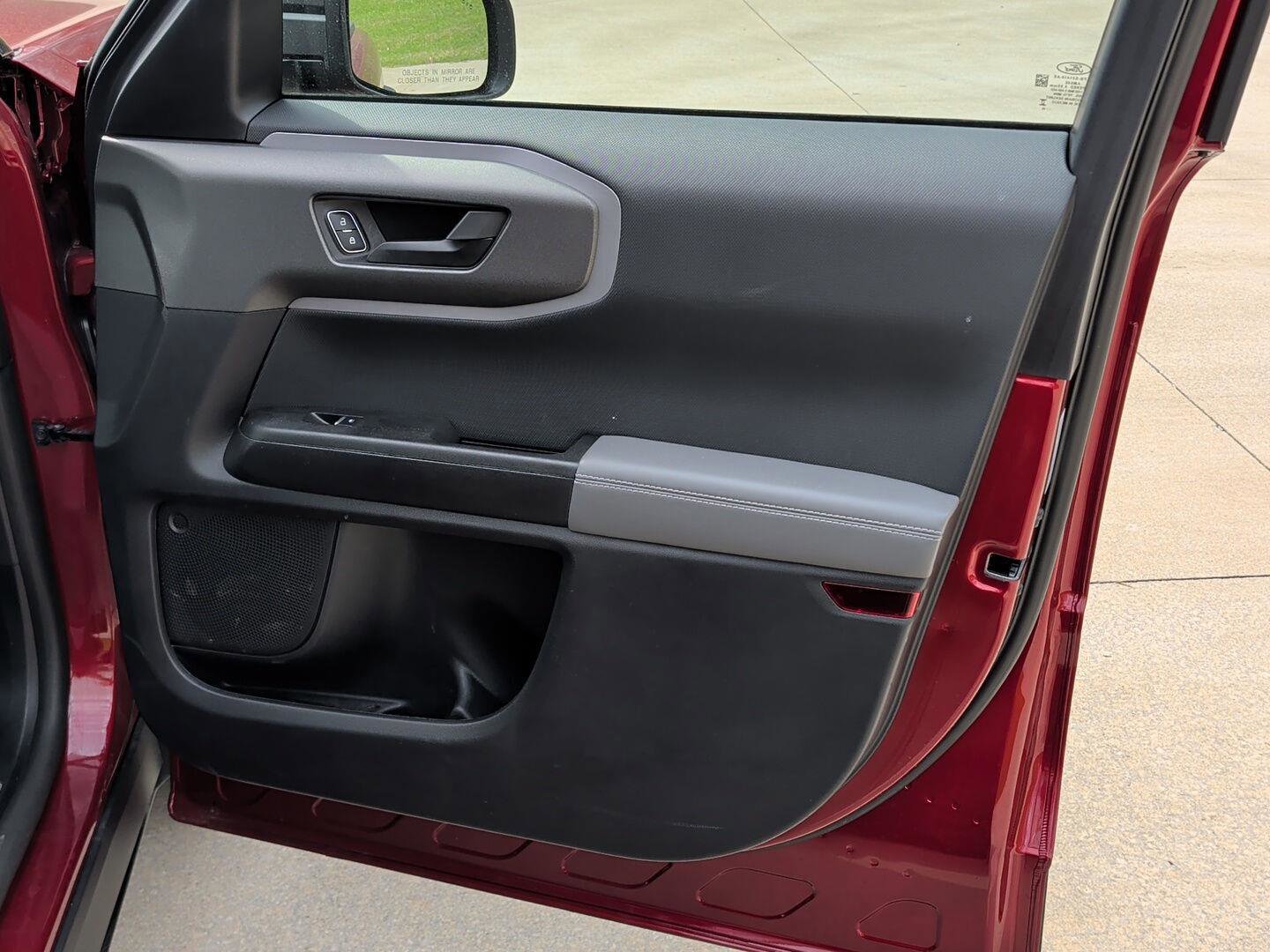 Used 2025 Ford Bronco Sport Badlands image 32