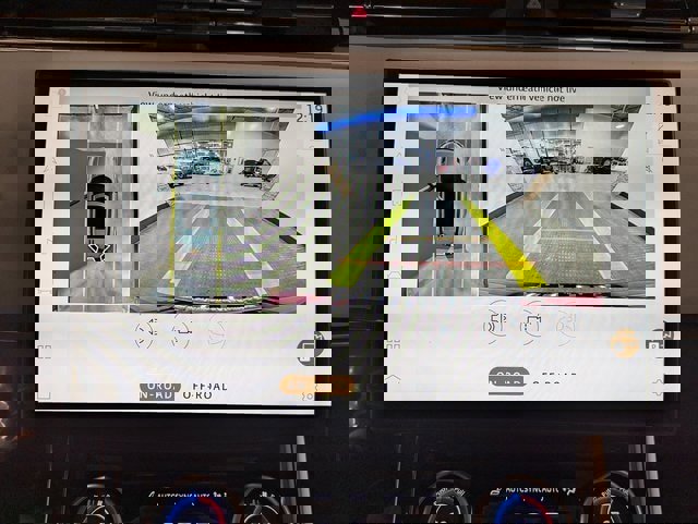 Used 2023 Land Rover Range Rover Sport SE Dynamic image 14