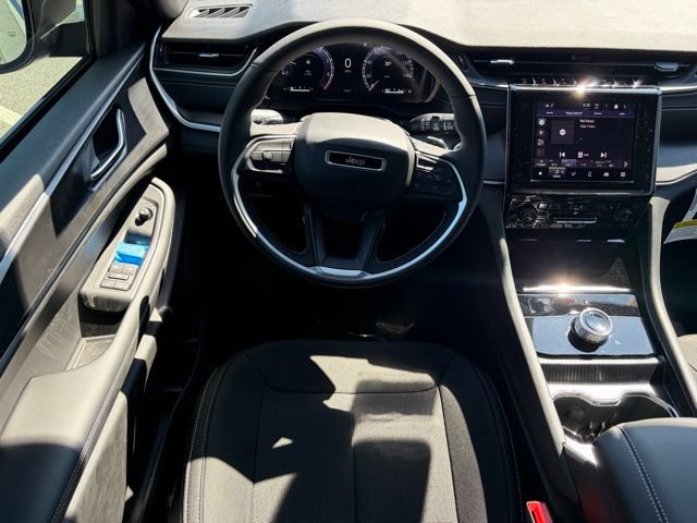 New 2026 Jeep Grand Cherokee Laredo X AWD/4WD image 36