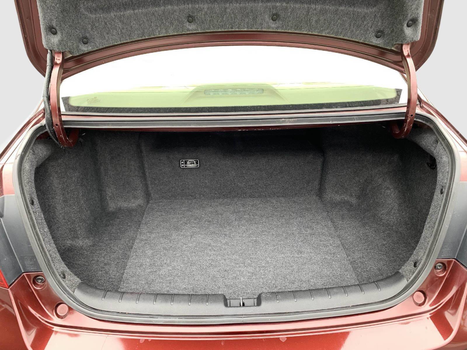 Used 2017 Honda Accord EX-L image 47