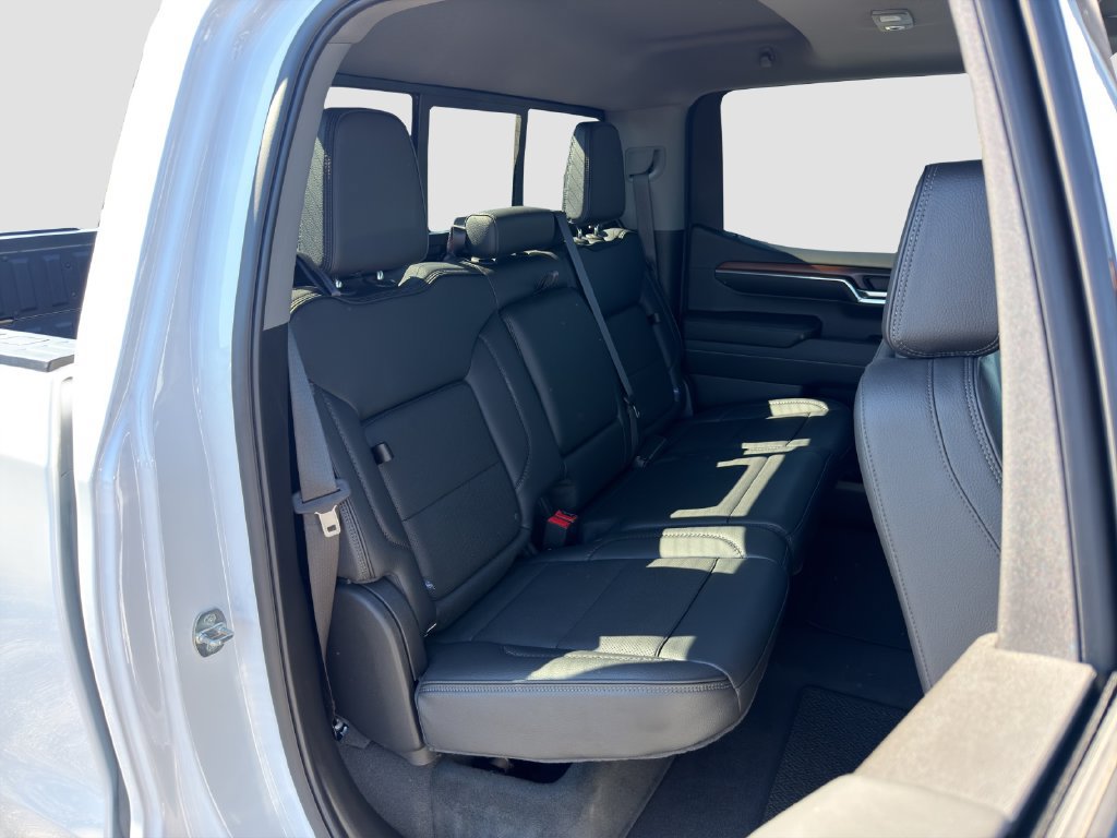 Used 2024 GMC Sierra 1500 Denali w/ Technology Package AWD/4WD image 29