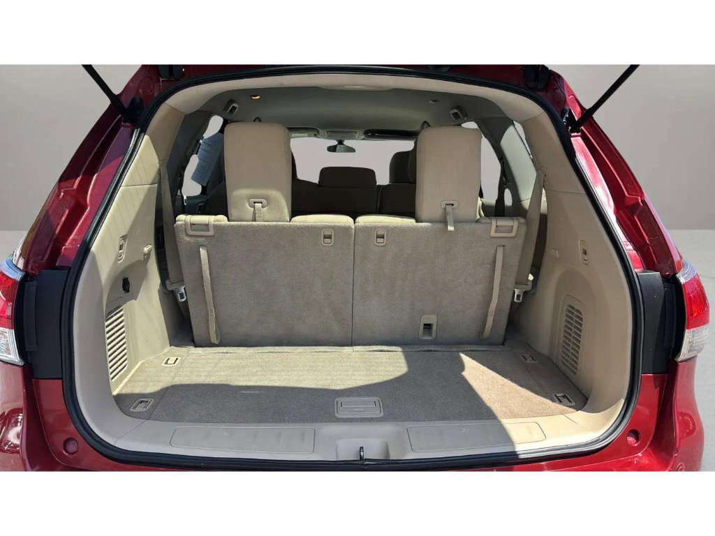 Used 2013 Nissan Pathfinder SV AWD/4WD image 10